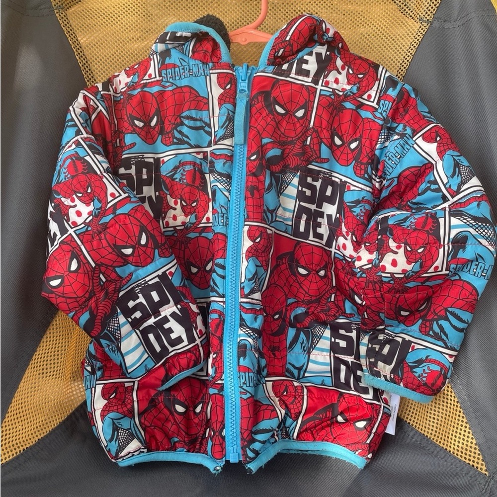 Size 4T coat REVERSIBLE Spider-Man